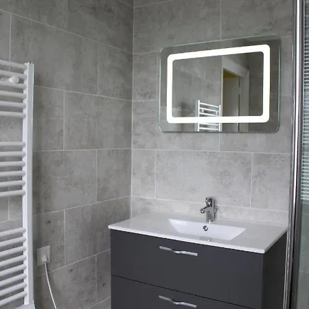 Le Potier Jovial Bed & Breakfast Ger (Manche)