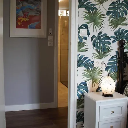 Le Potier Jovial Bed & Breakfast 4*